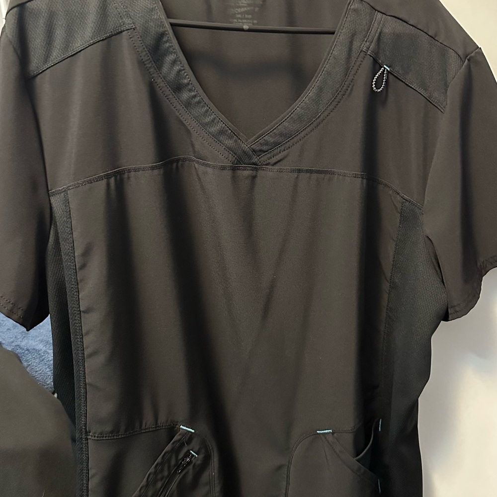 Scrubstar Women's Black Stretch V-Neck Scrub Top